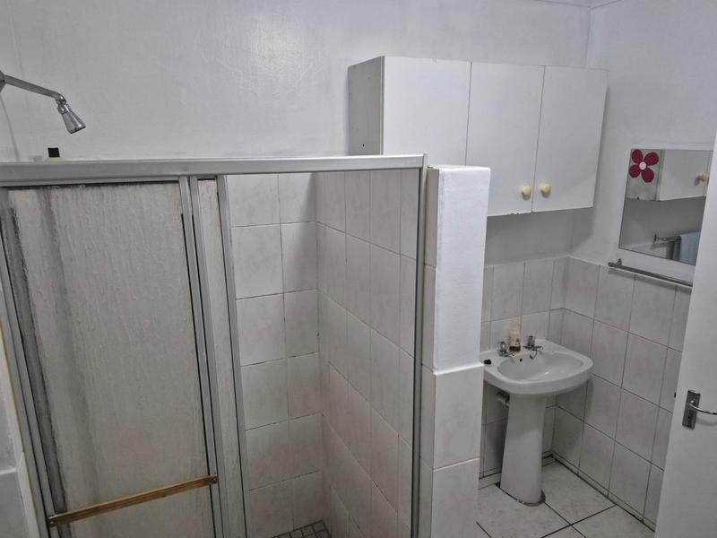 To Let 1 Bedroom Property for Rent in Northcliff Western Cape